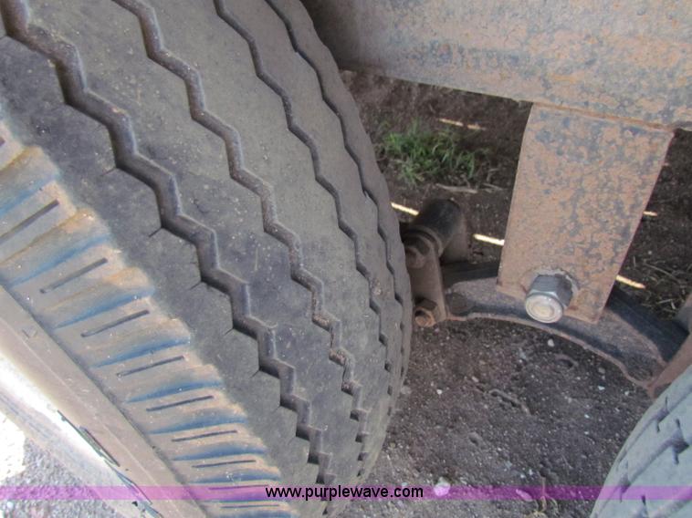 image for item N9100 2002 Star 18' equipment trailer