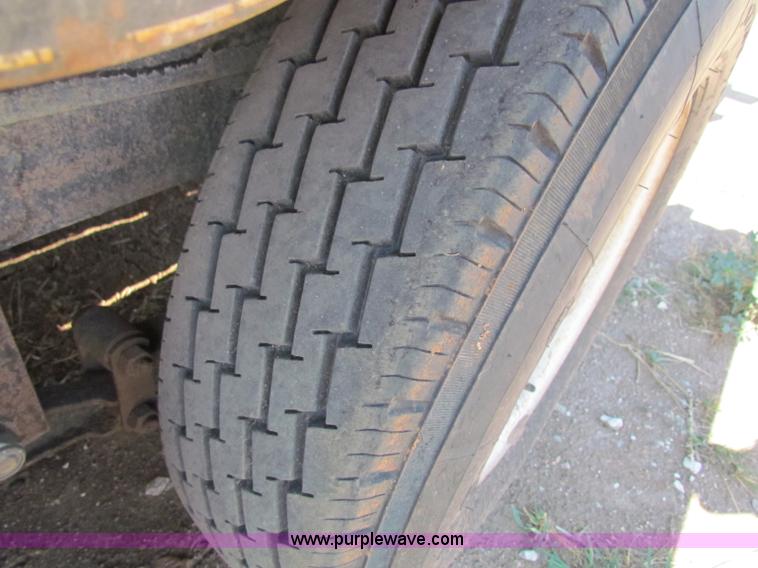 image for item N9100 2002 Star 18' equipment trailer