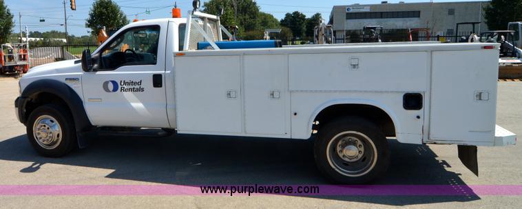 image for item A4947 2006 Ford F550 XL Super Duty service truck