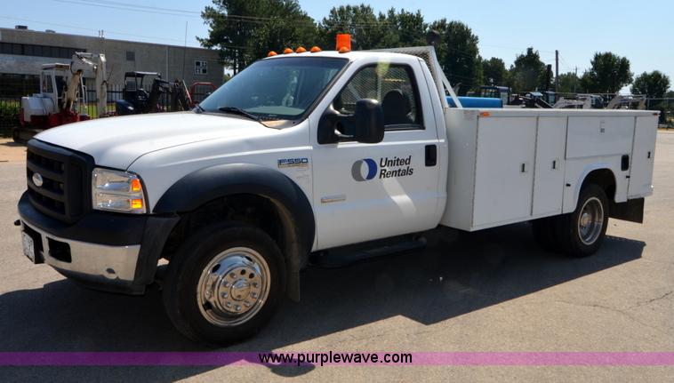 image for item A4947 2006 Ford F550 XL Super Duty service truck
