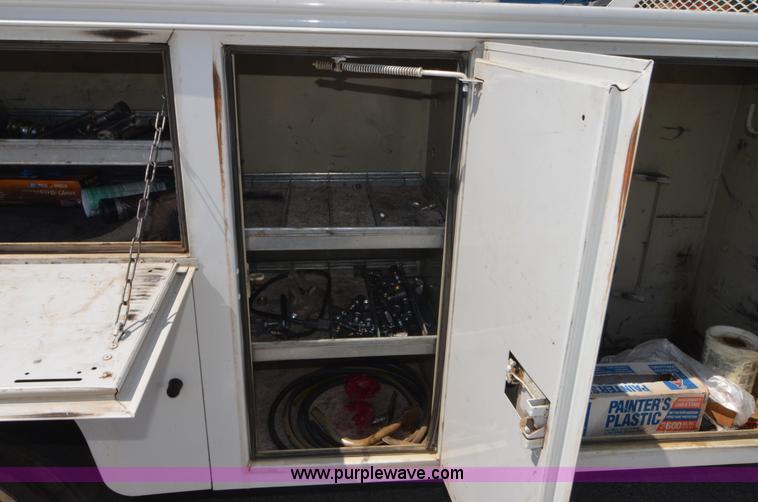 image for item A4947 2006 Ford F550 XL Super Duty service truck