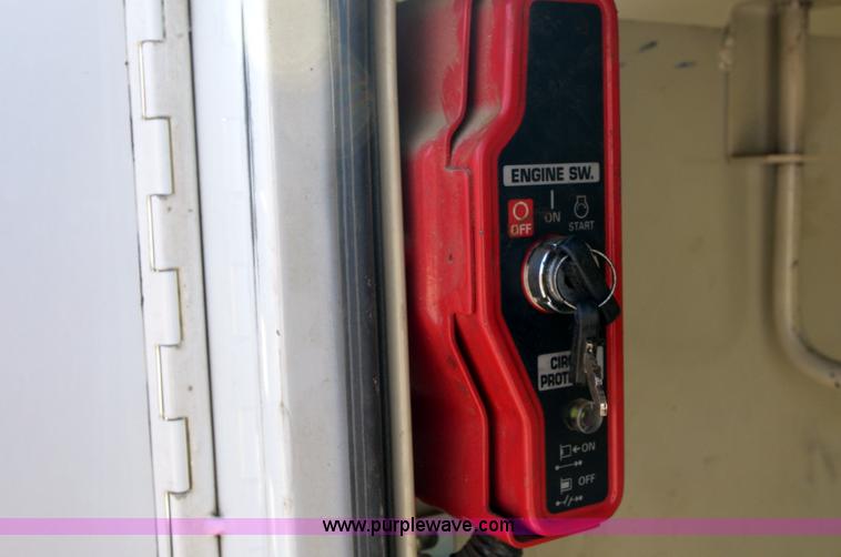 image for item A4947 2006 Ford F550 XL Super Duty service truck