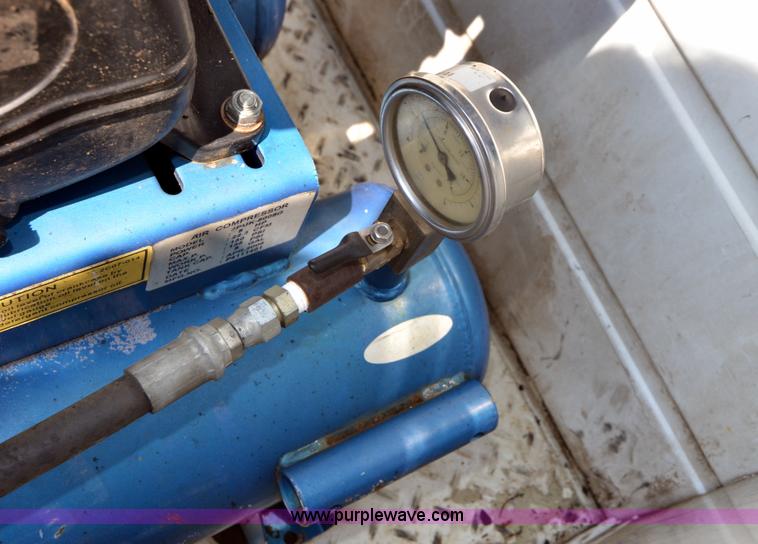 image for item A4947 2006 Ford F550 XL Super Duty service truck