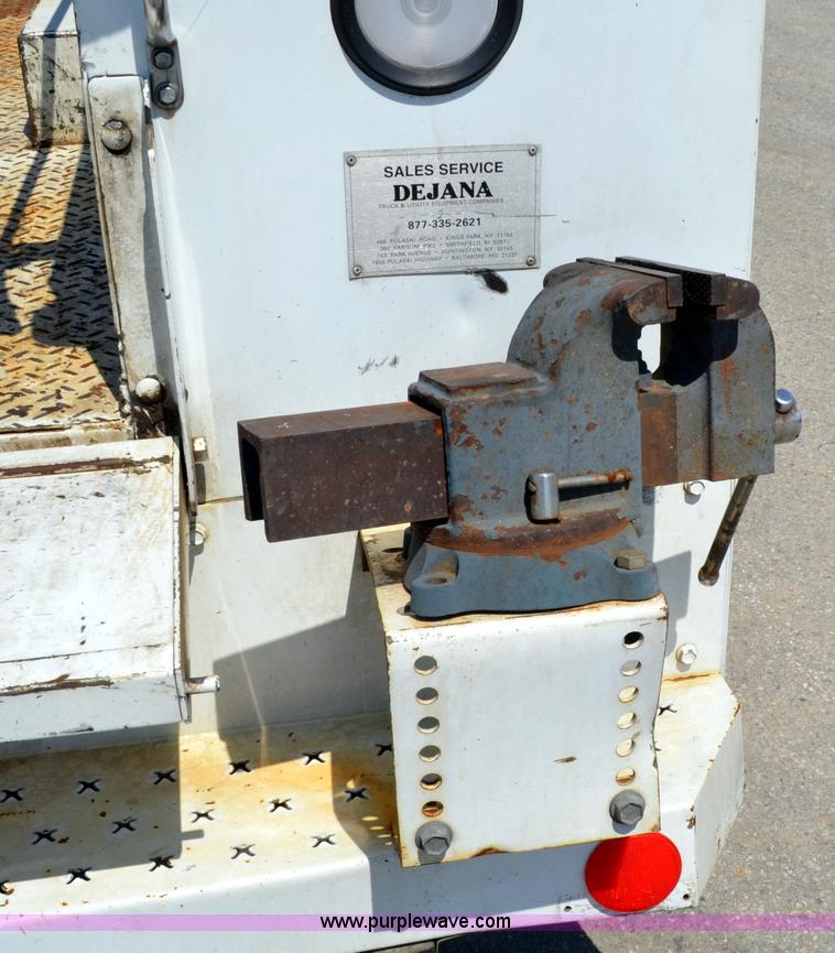 image for item A4947 2006 Ford F550 XL Super Duty service truck