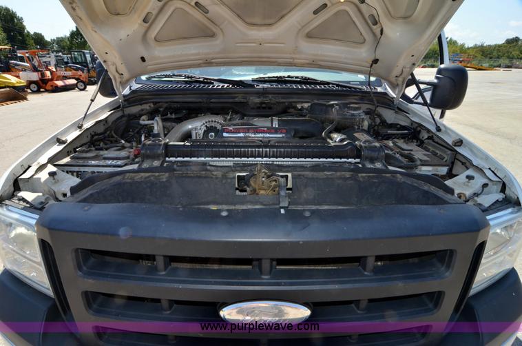 image for item A4947 2006 Ford F550 XL Super Duty service truck
