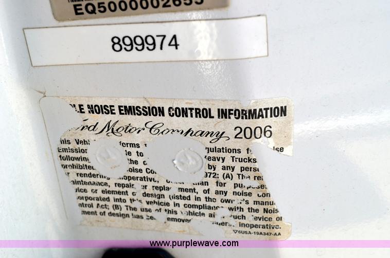 image for item A4947 2006 Ford F550 XL Super Duty service truck