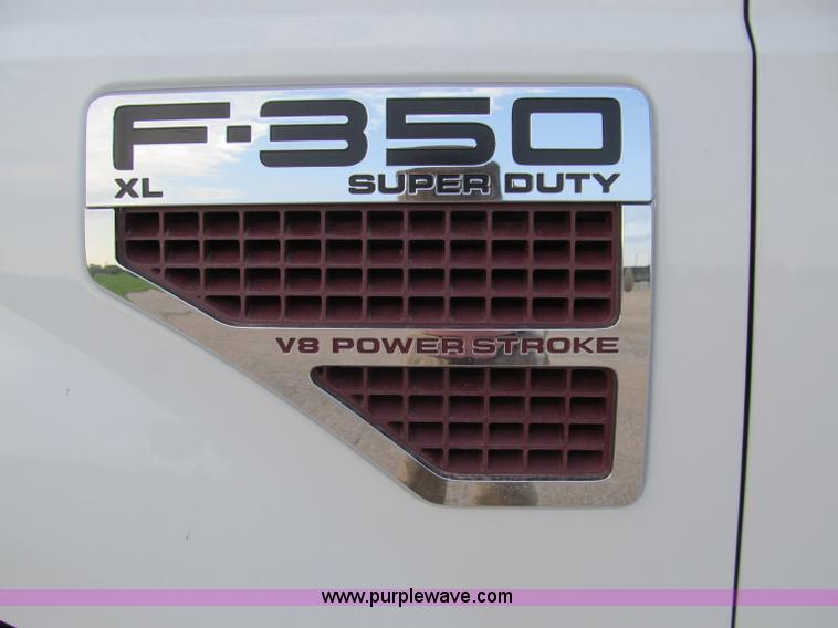 image for item A8456 2008 Ford F350 XL Super Duty service truck