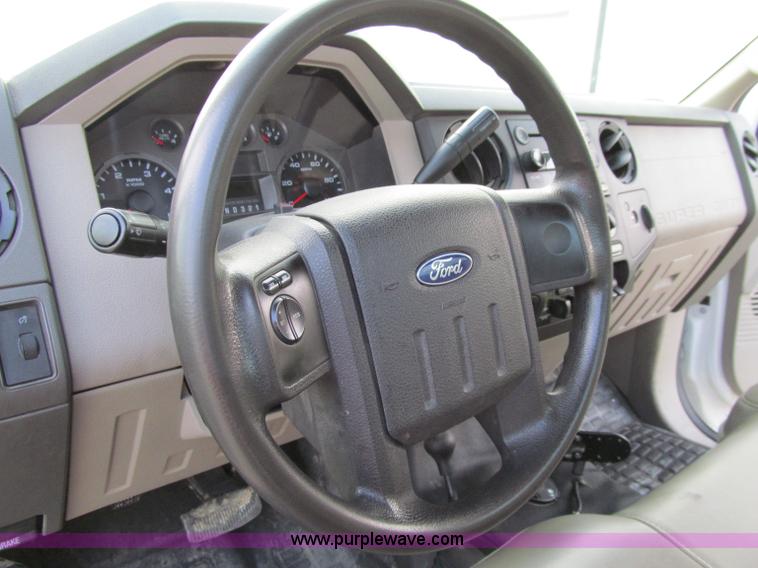 image for item A8456 2008 Ford F350 XL Super Duty service truck