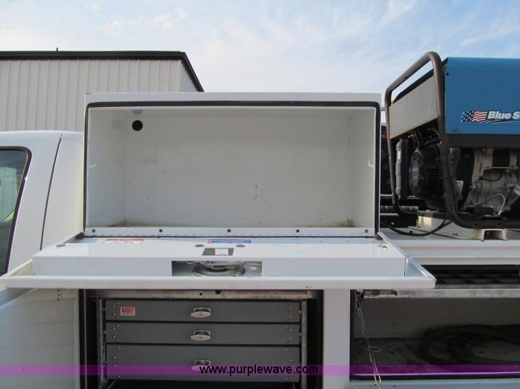 image for item A8456 2008 Ford F350 XL Super Duty service truck