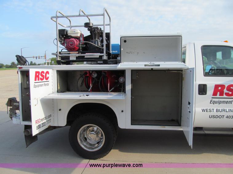 image for item A8456 2008 Ford F350 XL Super Duty service truck