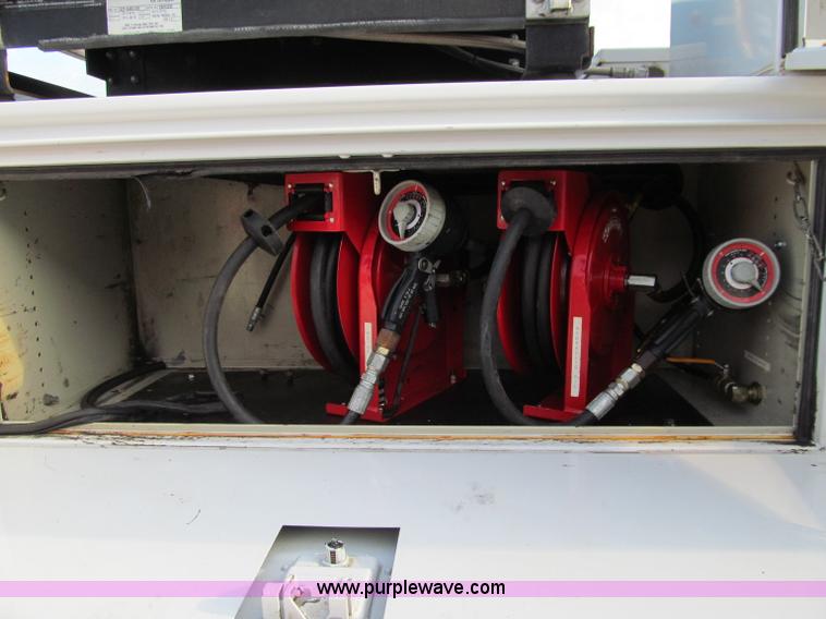 image for item A8456 2008 Ford F350 XL Super Duty service truck