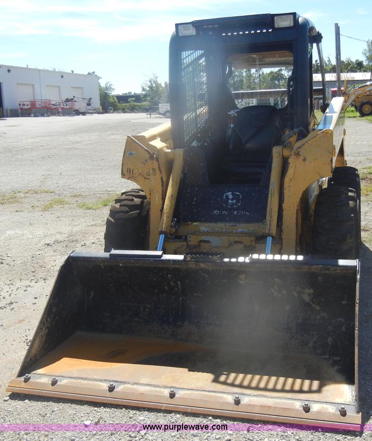 image for item B1481 2006 John Deere 317 skid steer