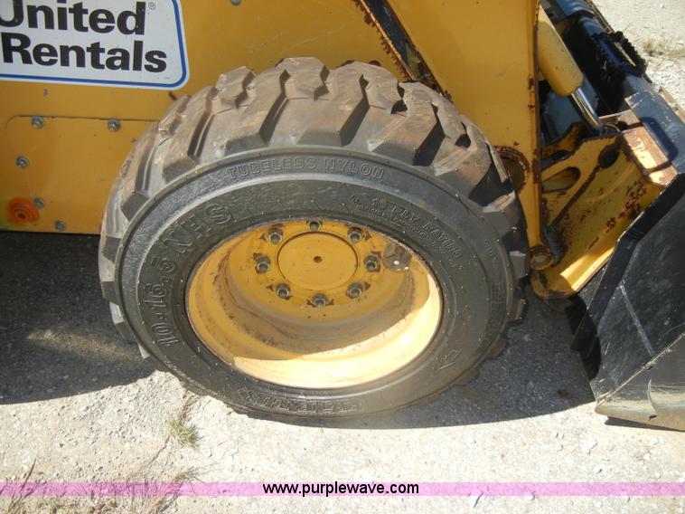 image for item B1481 2006 John Deere 317 skid steer