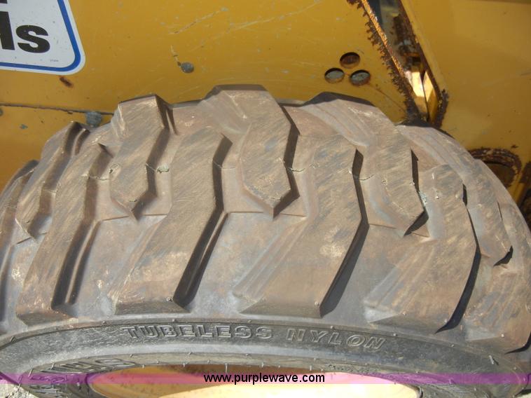 image for item B1481 2006 John Deere 317 skid steer
