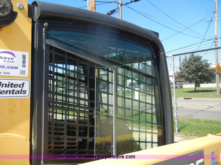 image for item B1481 2006 John Deere 317 skid steer