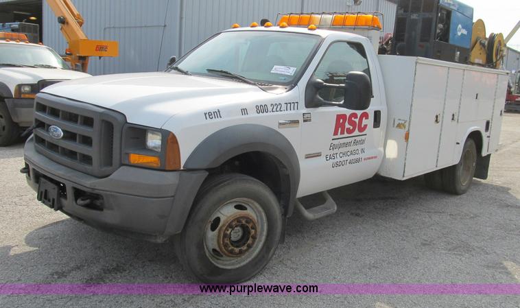 image for item B2841 2005 Ford F550 XL Super Duty service truck