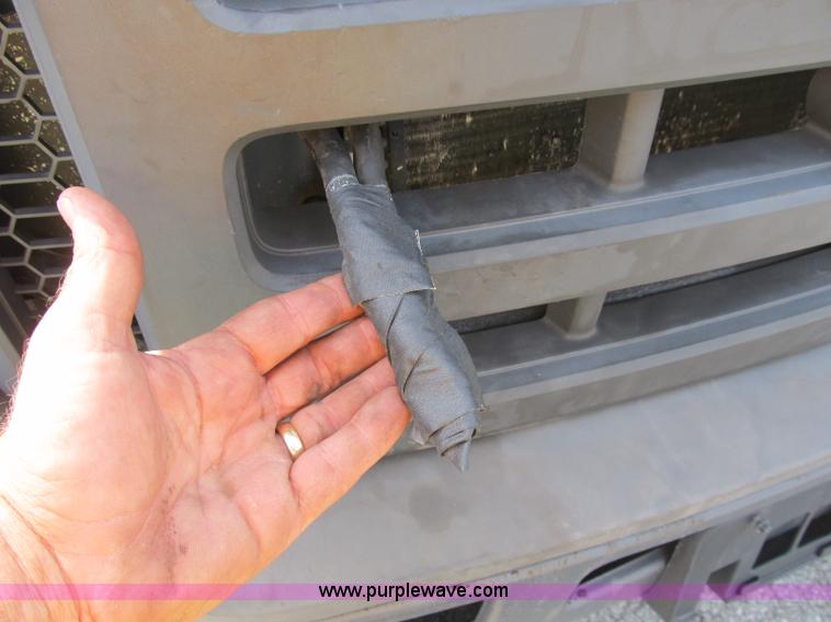 image for item B2841 2005 Ford F550 XL Super Duty service truck