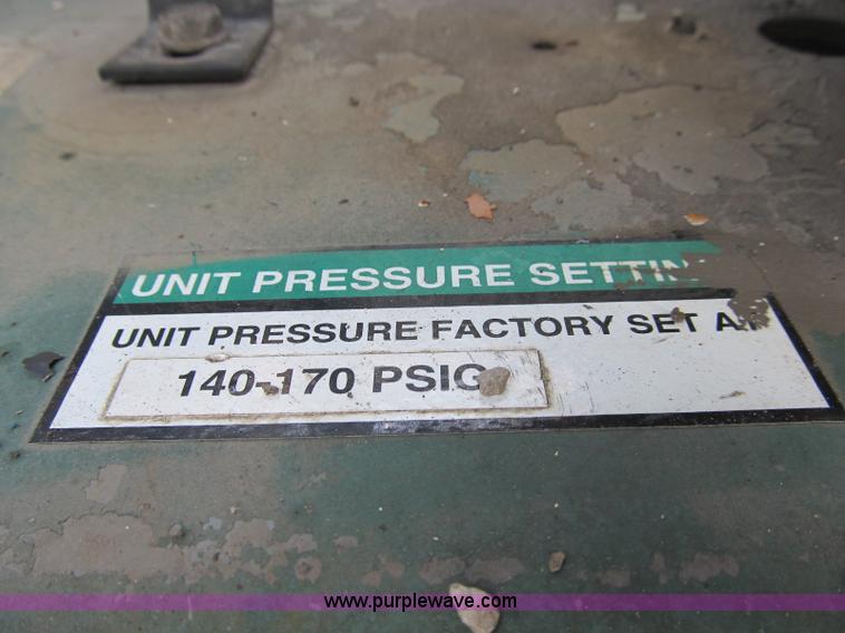 image for item B2841 2005 Ford F550 XL Super Duty service truck