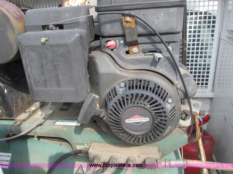 image for item B2841 2005 Ford F550 XL Super Duty service truck