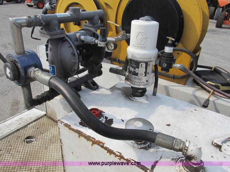 image for item B2841 2005 Ford F550 XL Super Duty service truck