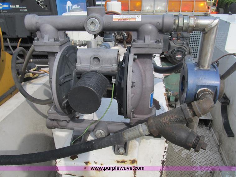 image for item B2841 2005 Ford F550 XL Super Duty service truck