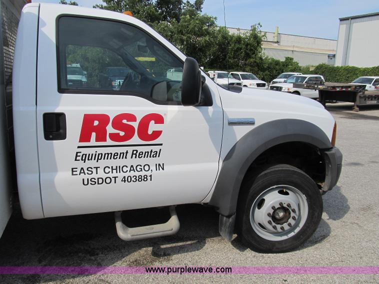 image for item B2841 2005 Ford F550 XL Super Duty service truck