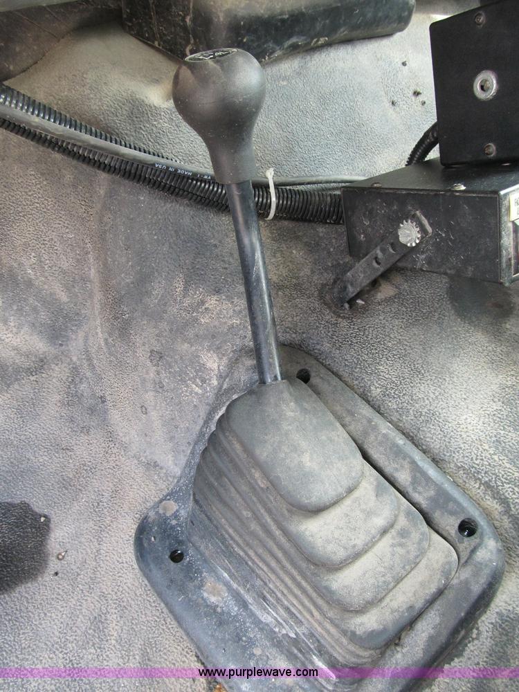 image for item B2841 2005 Ford F550 XL Super Duty service truck