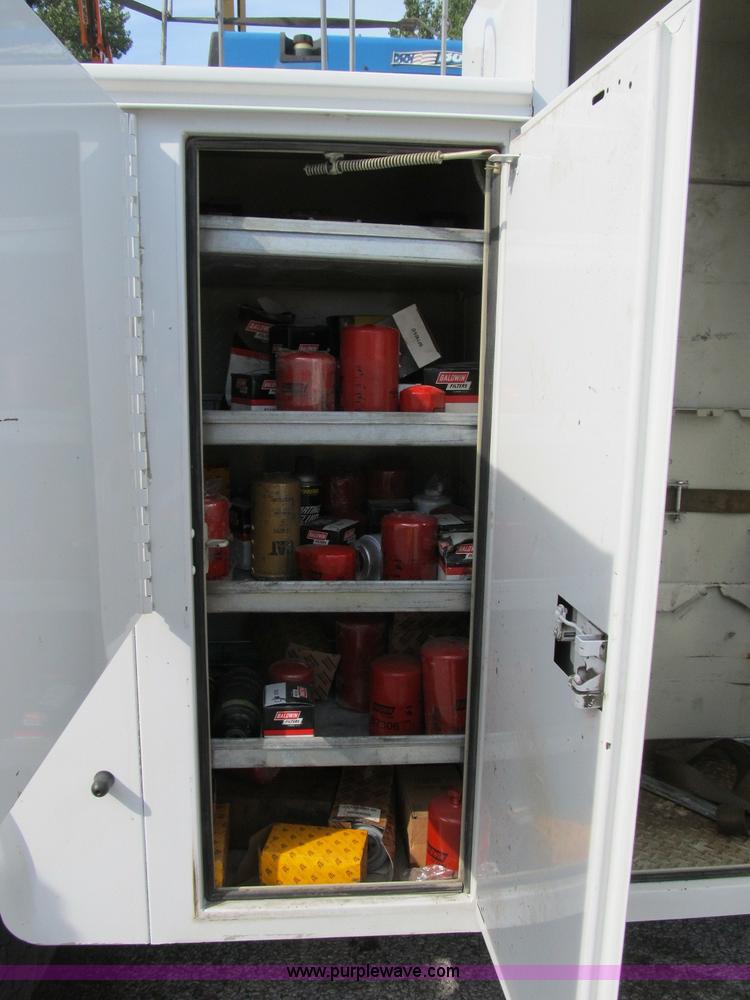 image for item B2841 2005 Ford F550 XL Super Duty service truck