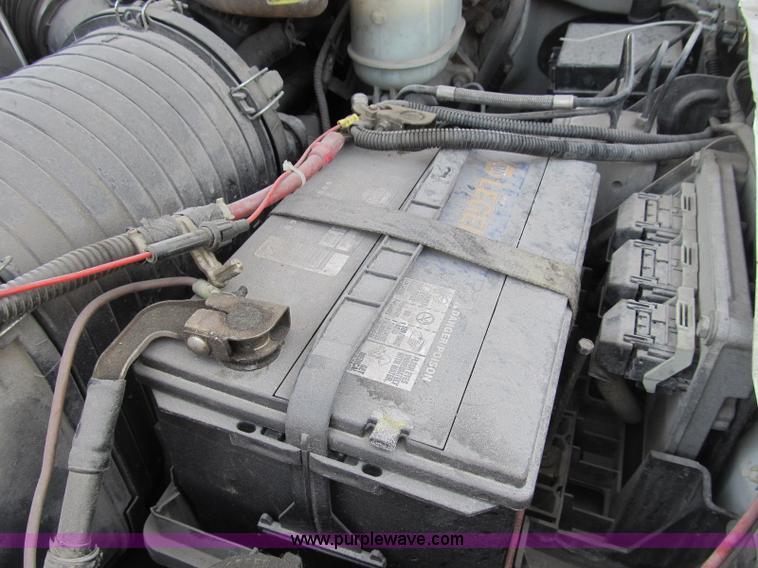 image for item B2841 2005 Ford F550 XL Super Duty service truck