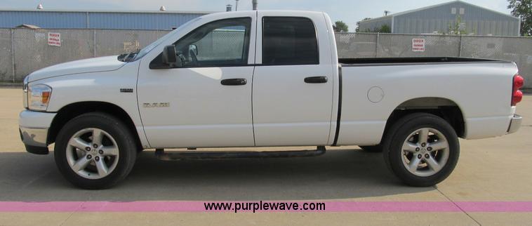 image for item B2844 2008 Dodge Ram 1500 Big Horn Edition Quad Cab pickup truck