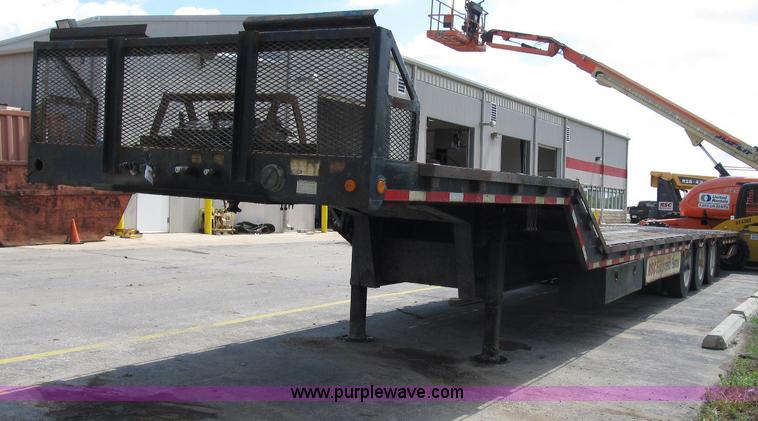 image for item B2845 2007 Ledwell Hydra-Tail 48' tilt bed trailer