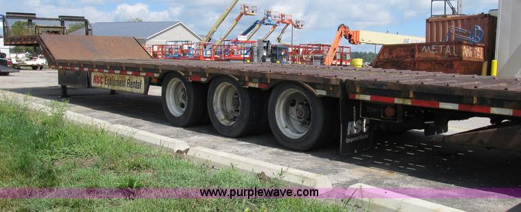 image for item B2845 2007 Ledwell Hydra-Tail 48' tilt bed trailer