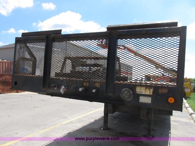 image for item B2845 2007 Ledwell Hydra-Tail 48' tilt bed trailer