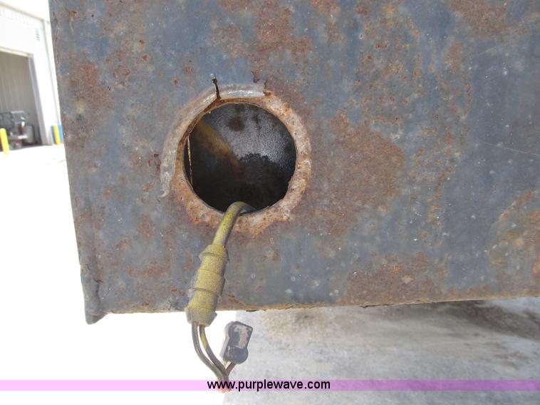 image for item B2845 2007 Ledwell Hydra-Tail 48' tilt bed trailer