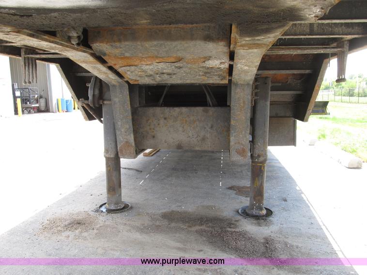 image for item B2845 2007 Ledwell Hydra-Tail 48' tilt bed trailer