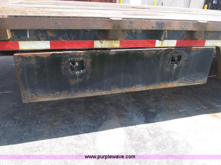 image for item B2845 2007 Ledwell Hydra-Tail 48' tilt bed trailer