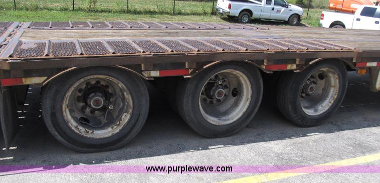 image for item B2845 2007 Ledwell Hydra-Tail 48' tilt bed trailer