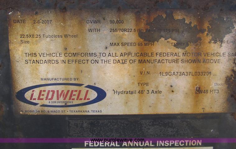 image for item B2845 2007 Ledwell Hydra-Tail 48' tilt bed trailer