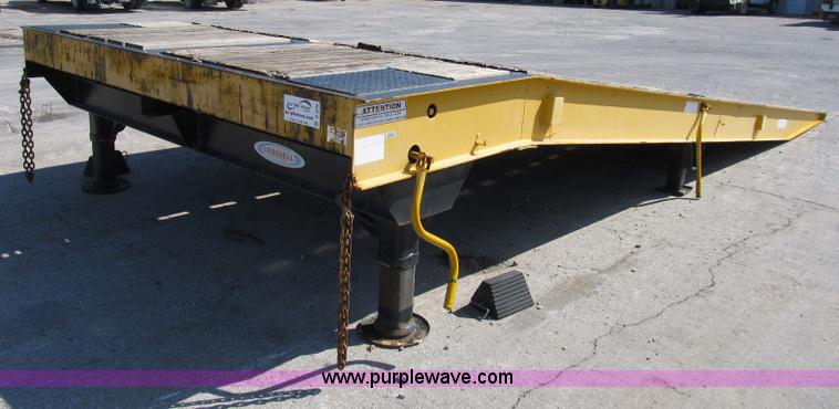 image for item B2846 2005 Ledwell LW25X120 portable loading dock