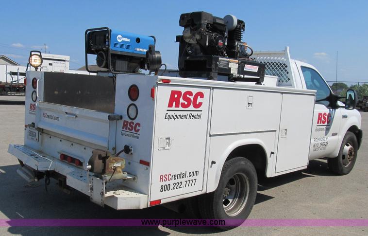 image for item B2851 2006 Ford F350 XL Super Duty service truck