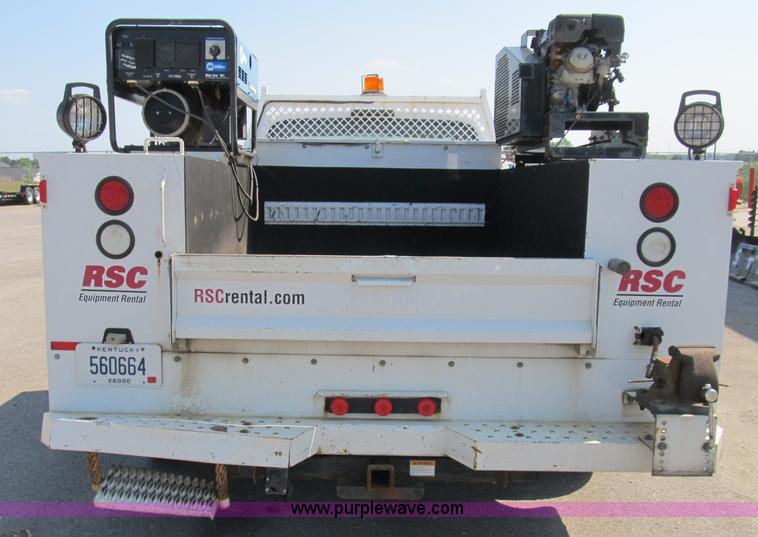 image for item B2851 2006 Ford F350 XL Super Duty service truck