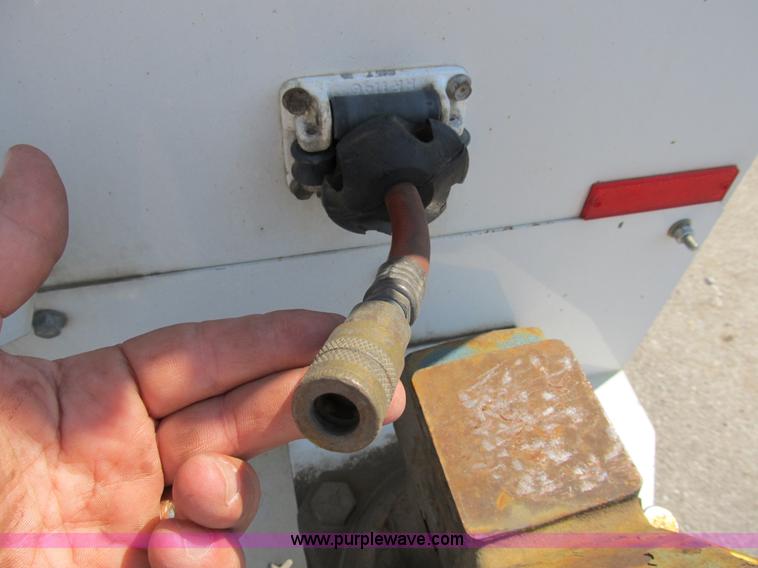 image for item B2851 2006 Ford F350 XL Super Duty service truck