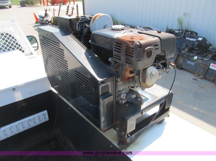 image for item B2851 2006 Ford F350 XL Super Duty service truck