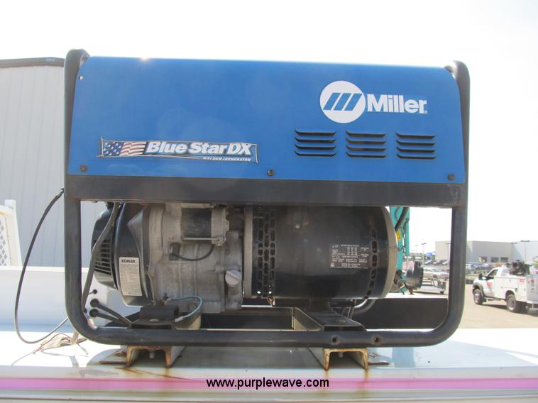 image for item B2851 2006 Ford F350 XL Super Duty service truck