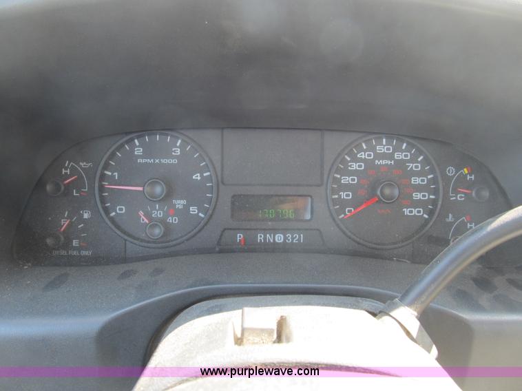 image for item B2851 2006 Ford F350 XL Super Duty service truck