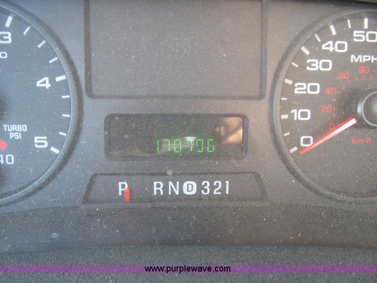 image for item B2851 2006 Ford F350 XL Super Duty service truck