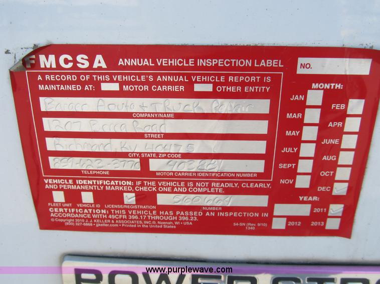 image for item B2851 2006 Ford F350 XL Super Duty service truck