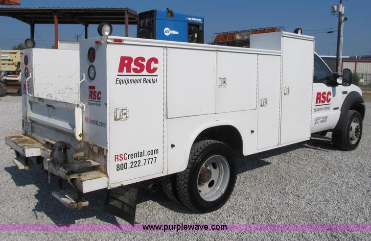 image for item B2852 2005 Ford F550 XL Super Duty service truck