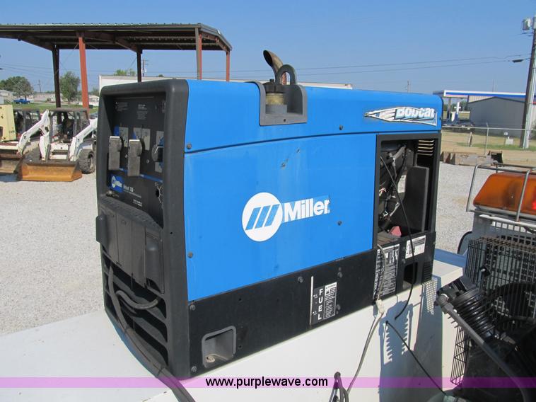 image for item B2852 2005 Ford F550 XL Super Duty service truck