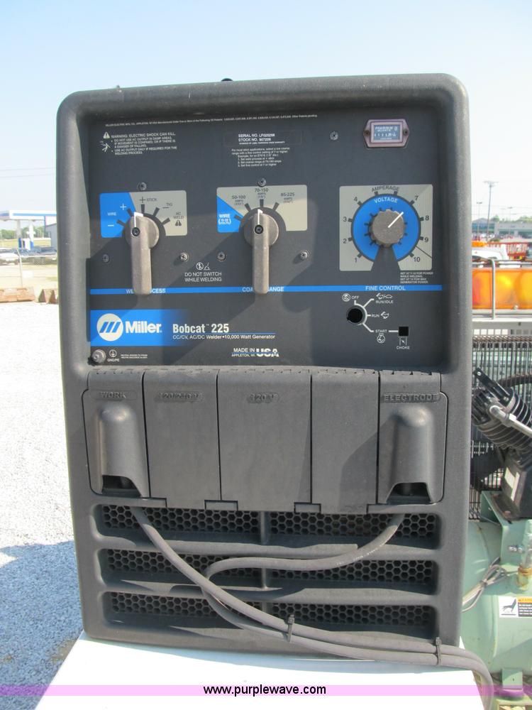 image for item B2852 2005 Ford F550 XL Super Duty service truck